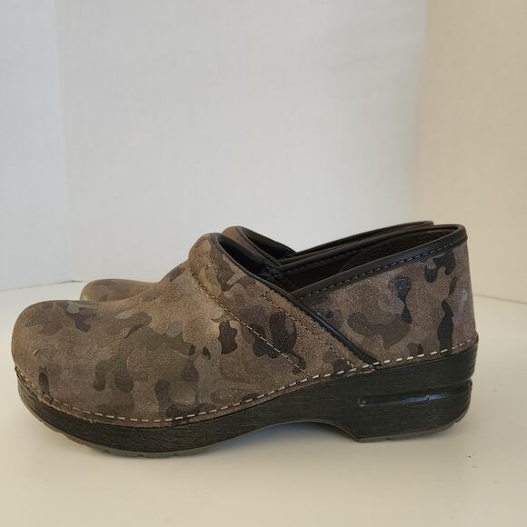Dansko Women’s Professional Clogs –Rocker Sole Arch Support Suede 9.5-10 M US - Picture 4 of 9